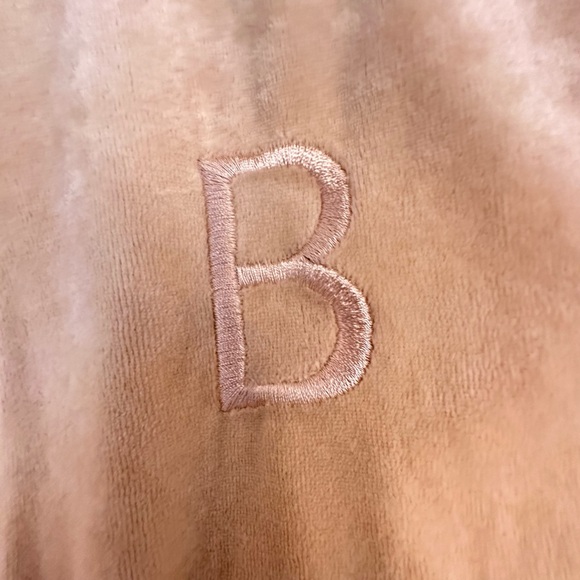 BCBGMaxAzria Beige Satin Top and Pants Set trio - Picture 12 of 16